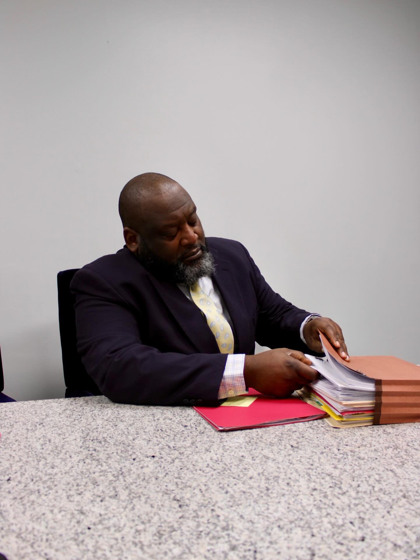 Attorney Michael Oakes in court